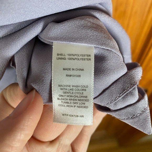 Like New Socialite Scallop Cami Tank in Dusty Lavender - Picture 7 of 8